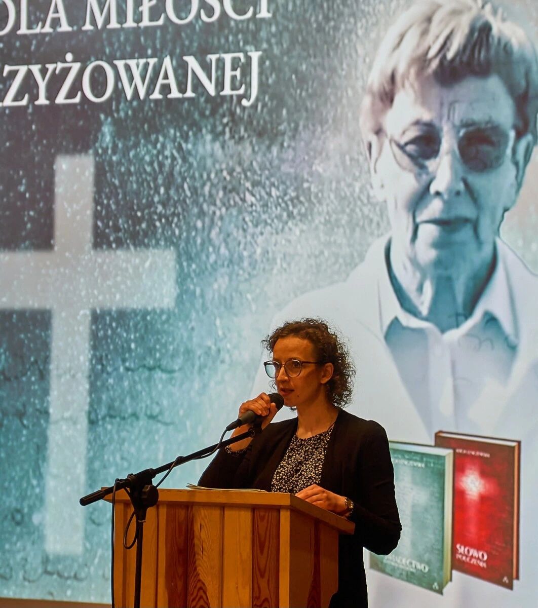 Żyć dla Miłości Ukrzyżowanej | Alicja Lenczewska