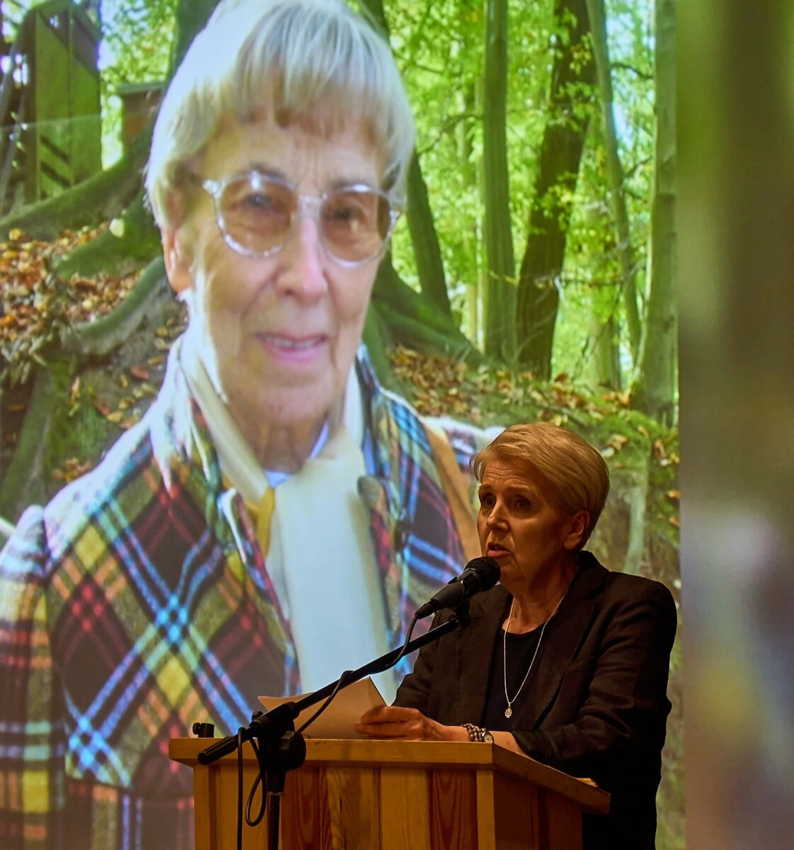 Żyć dla Miłości Ukrzyżowanej | Alicja Lenczewska